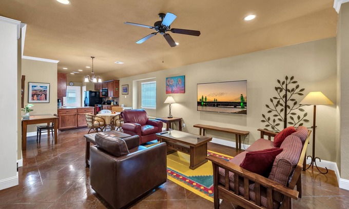 Lacy-Lakeview Maison | Peace at Skyview - 10 minutes to downtown Waco