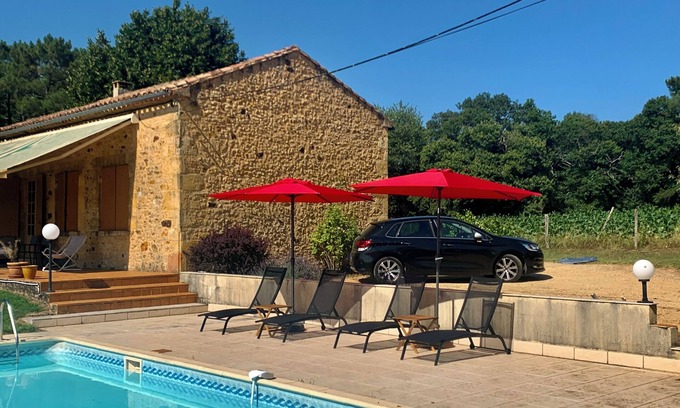 Saint-Romain-de-Monpazier Maison | Havre de paix avec vue panoramique et piscine – Idéal pour familles et amis