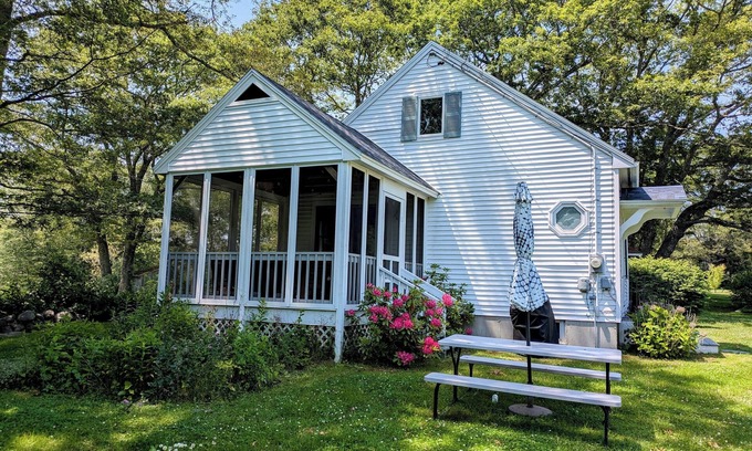 New Harbor Maison | Peace in Pemaquid - Ocean Sunsets & Stargazing