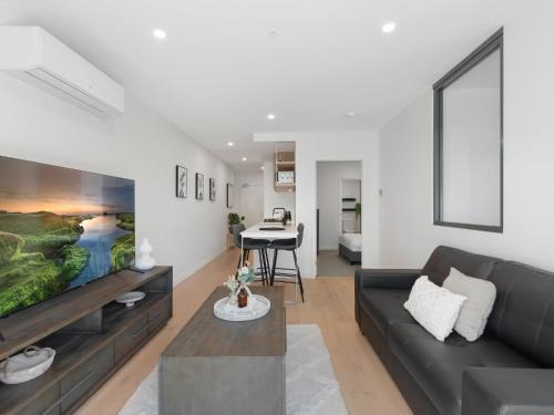 Brunswick West Appartement | Peaceful 1-Bed Unit with a Spacious Balcony