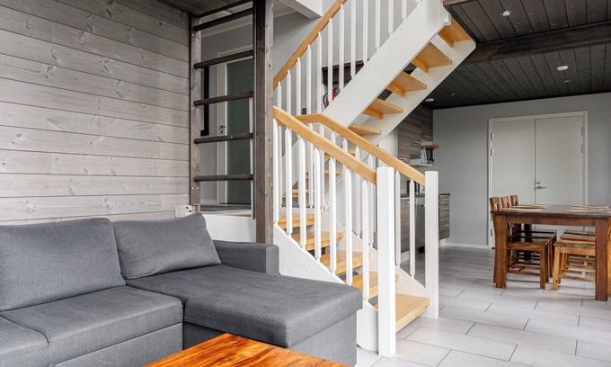 Muurame Appartement | Peaceful 2BR Getaway Cabin at Riihivuori