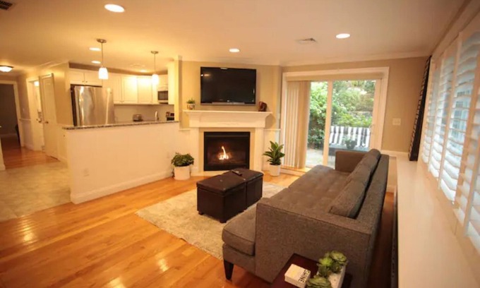 Melrose Appartement | Peaceful 2BR near US Route 1 and Boston.