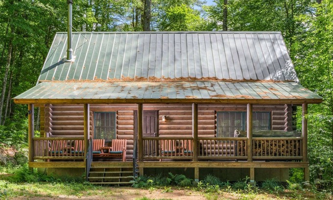 Townshend Maison | Peaceful 3-BR Cabin 40-Min to Stratton