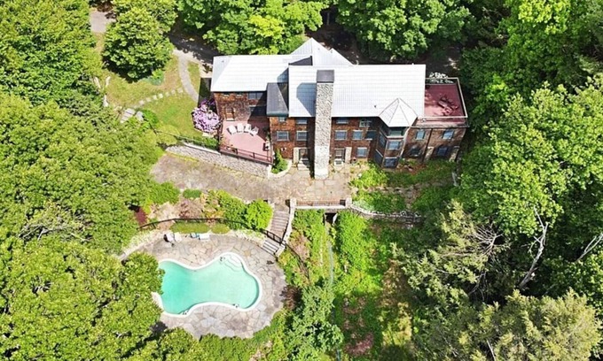 Harvard Maison | Peaceful and Natural Historic Country Home