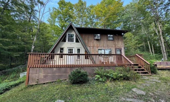 Susquehanna Cabine | Peaceful and Private A-frame in the woods, not far from Elk Mountain Ski Resort!