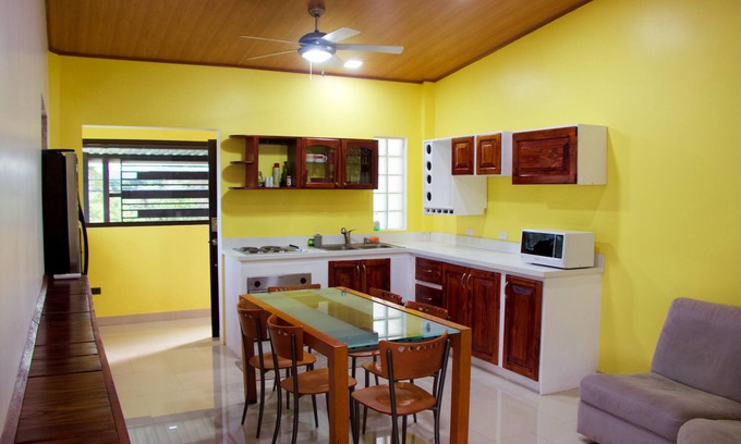 Sardinal Appartement | Peaceful apartment with a gym and view right outside Coco Beach