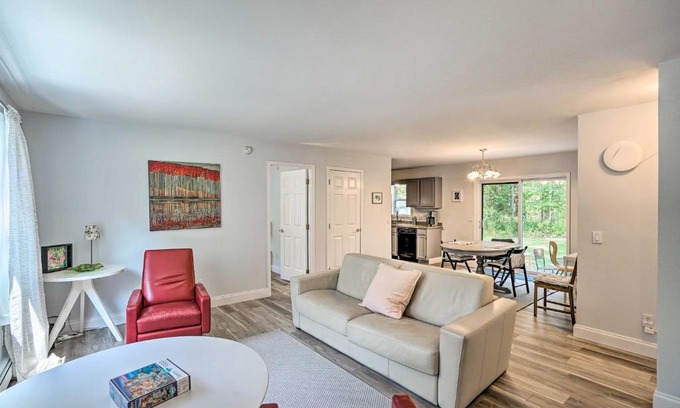 Athens Maison | Peaceful Athens Retreat at Sleepy Hollow Lake