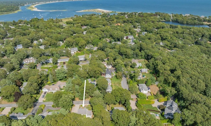 Hopewell Junction Maison | Peaceful Cape Cod Retreat – Minutes from Beach, Shops & Coastal Charm