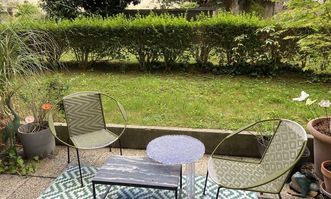 Belleville Appartement | DUPLEX Parking & Terrasse & 5 chambres