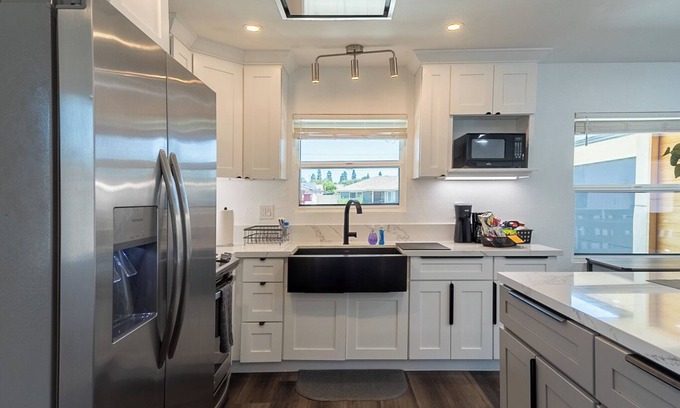 Harbor Maison | Peaceful Escape: near LAX / Long Beach/ Sofi /Forum/ wlk 2 Dignity Sport Park