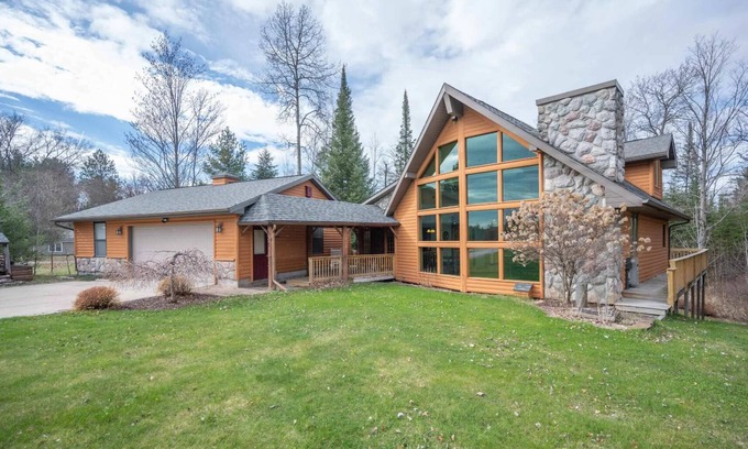 Mio Maison | Peaceful Getaway on Mio Pond