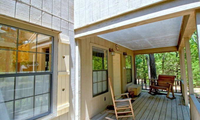 Canton Cabine | Escapade paysanne paisible et paisible - MAINTENANT AVEC UN NOUVEAU SPA! !!!