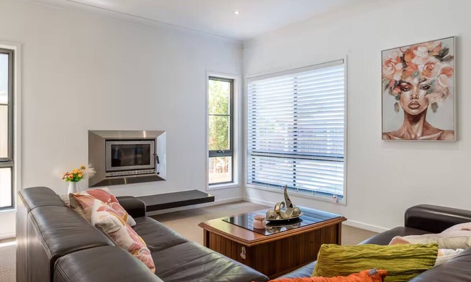Little Mountain Maison | Peaceful Hideaway in Sunshine Coast