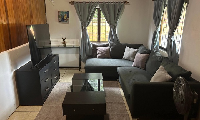 El Fosforo Maison | Peaceful Jungle Home. River Access + Arenal Views