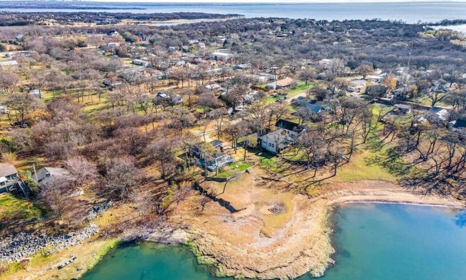Little Elm Maison | Peaceful Lake Cabin in City Getaway | Hot Tub, Beach, & Spacious Deck