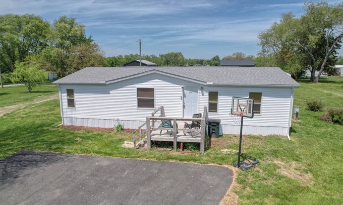 Dover Maison | Peaceful living just outside of town