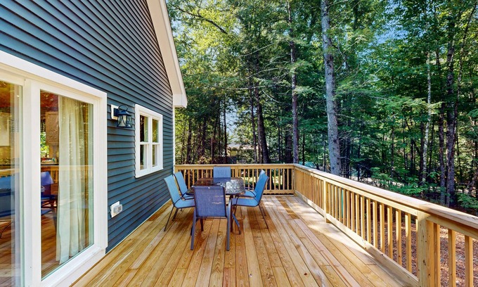 Wolfeboro Maison | Peaceful new cabin, close to downtown, rail trail & beaches for all seasons fun