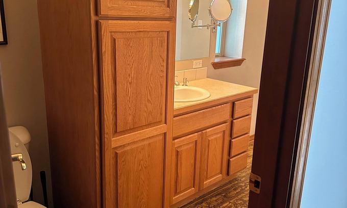 Benton City Appartement | Peaceful One Bedroom Attached Suite on Secluded 10 Acres on the River