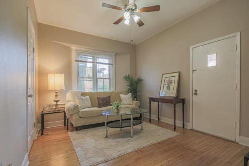 Forest Park Appartement | Peaceful One Bedroom Home near Chicago