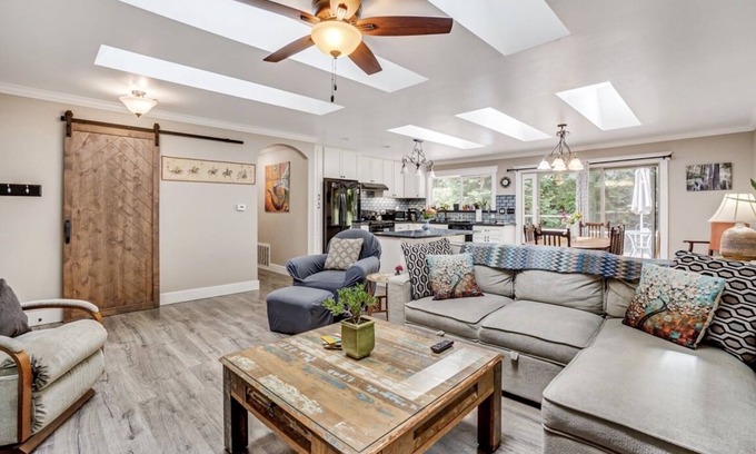 Trinidad Maison | Peaceful, private 3BD home nestled in the redwoods