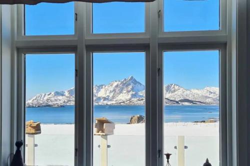 Vestvagøy Maison | Peaceful property with spectacular sea view