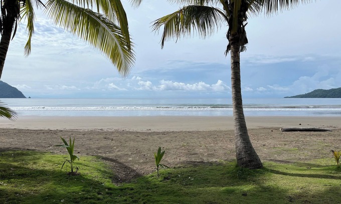 Tambor Copropriété | Peaceful Retreat in a Gated Community, walk to the beach! Golf Course on sight!