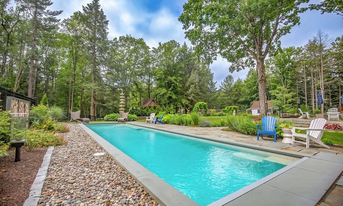 North Egremont Maison | Peaceful Retreat Compound 10 Minutes to Great Barrington!