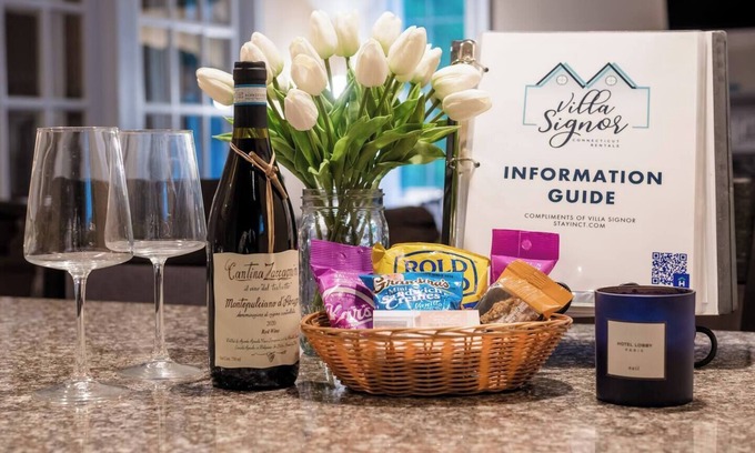 Norwich Villa | Escapade spa paisible près de Mohegan Sun Casino! Villa Signor