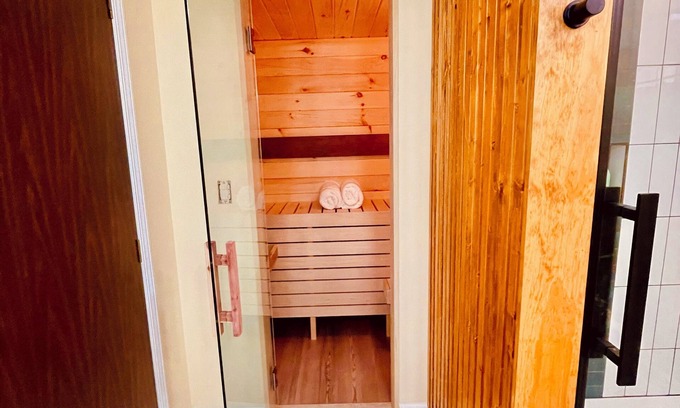 Town of Veteran Maison | Peaceful space in the country. Deck&private indoor sauna. Surrounded by nature!