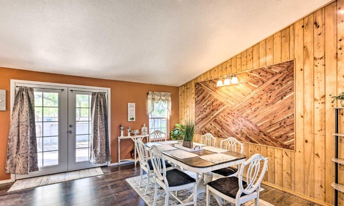 Vadito Maison | Peaceful Vadito Family Home Near Taos Valley!