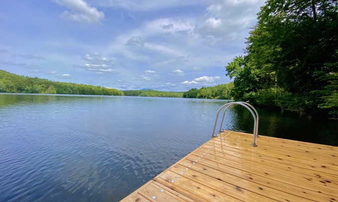 Tuftonboro Maison | ** Ajout du central AC ** Retraite paisible au bord de l'eau avec toute l'année!
