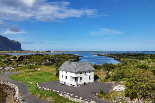 Bostad Maison | Peaceful Wildlife House