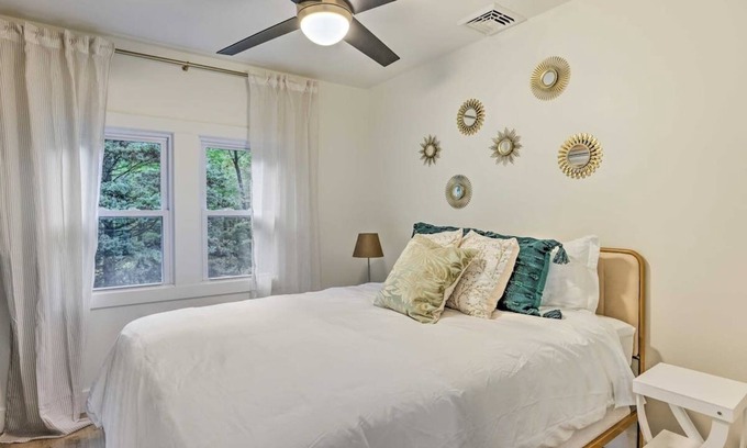 Barto Maison | Peaceful Wooded Getaway