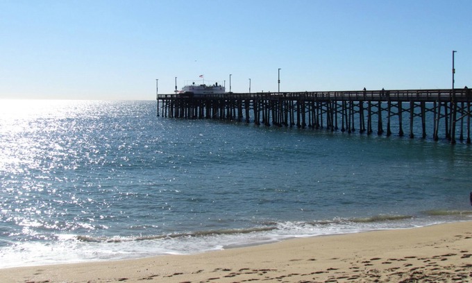 Balboa Peninsula Appartement | Peach Blossom Across From the Beach