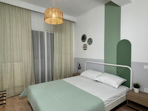 Serres Appartement | Peachy & Cozy