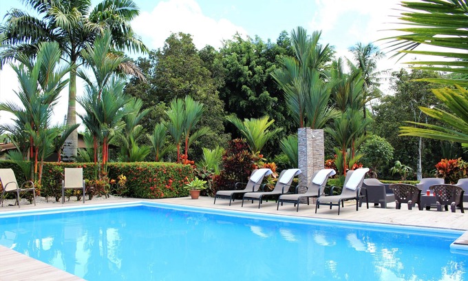 El Tanque Maison | Peacock Country Estate with 7 bedrooms, WiFi, fitness room in serene La Fortuna