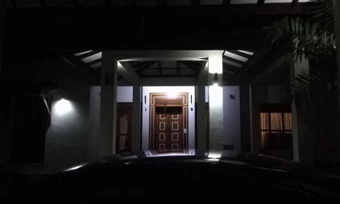 Mihintale Villa | Peacock Garden Villa