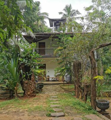 Sevanagala Cabine | Peacock Riverside Eco Lodge