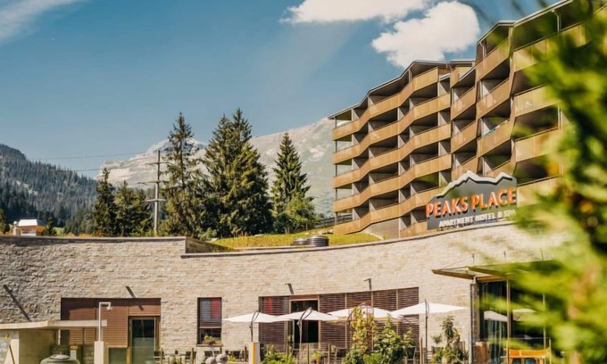 Laax Appartement | Peaks Place Apartment-Hotel & Spa by Interhome