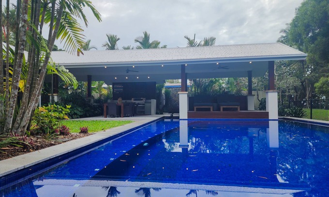 Newell Maison | UNE PERLE sur le front de mer absolu