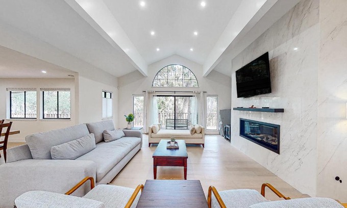 Del Monte Forest Maison | Pebble Beach Abundant Oasis