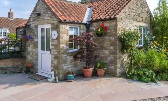 Easterside Cottage | Peg's Cottage, HELMSLEY