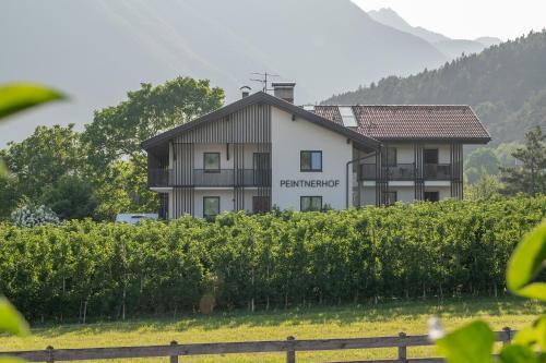 Naz Sciaves Maison | Peintnerhof Appartments & Zimmer