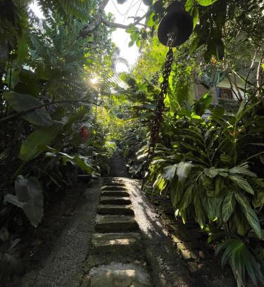 Kandy Maison | Pekoetrails Hantana Homestay