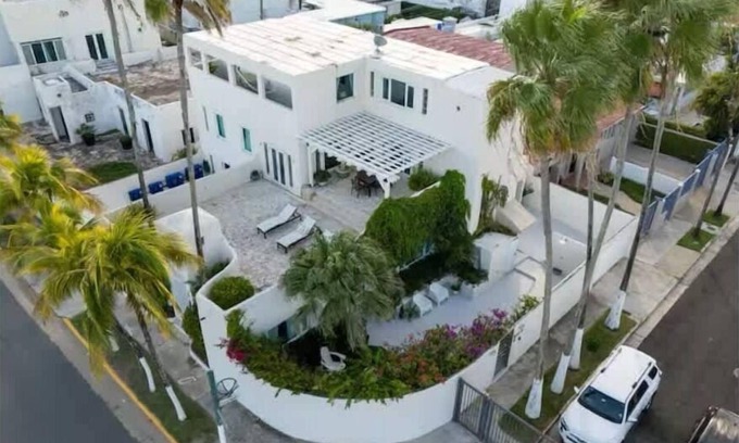 Ocean Park Maison | Pelegrina Beach Haus | 6BR | Chef | Powered G | SJ