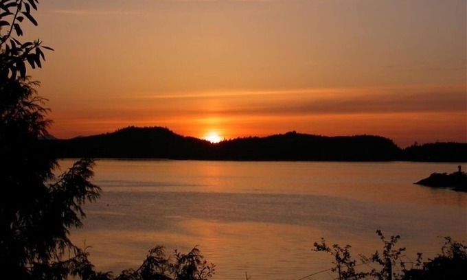Pender Island Cottage | Cottage bord de mer avec plage privée Accès & couchers de soleil impressionnants