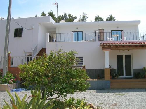 Es Figueral Beach Maison | Pensión Las Tres Golondrinas