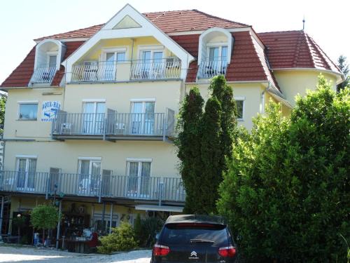 Balatonfured Lit Et Petit-Déjeuner | Pensili Apartmanház Balatonfüred