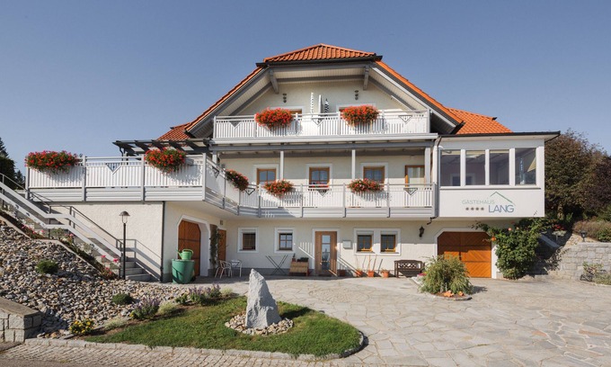 Pfarrkirchen im Muehlkreis Appartement | Pension dans un endroit fantastique avec vue sur la montagne
