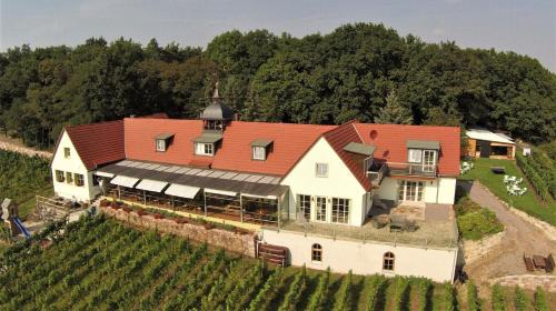 Diera-Zehren Maison | Pension Bella Vista - Winzerhof Golk